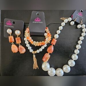 Marbled Orange and Cream Necklace Set